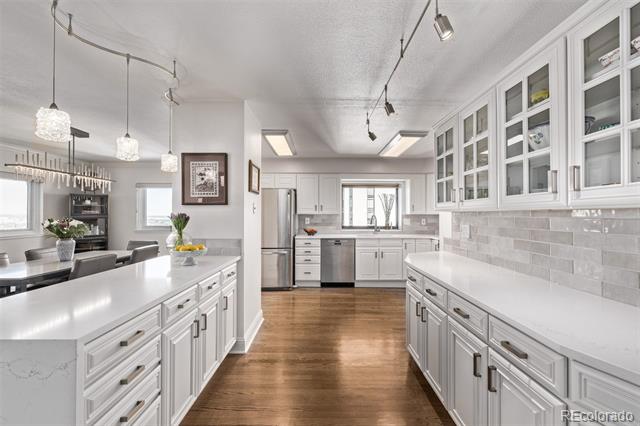 1551 Larimer Street Unit: 2704