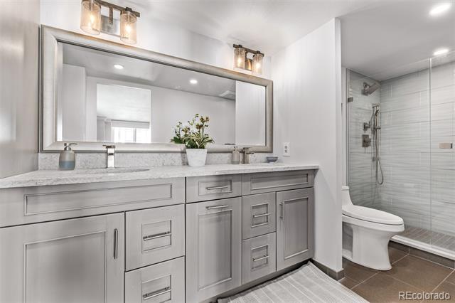 1551 Larimer Street Unit: 2704