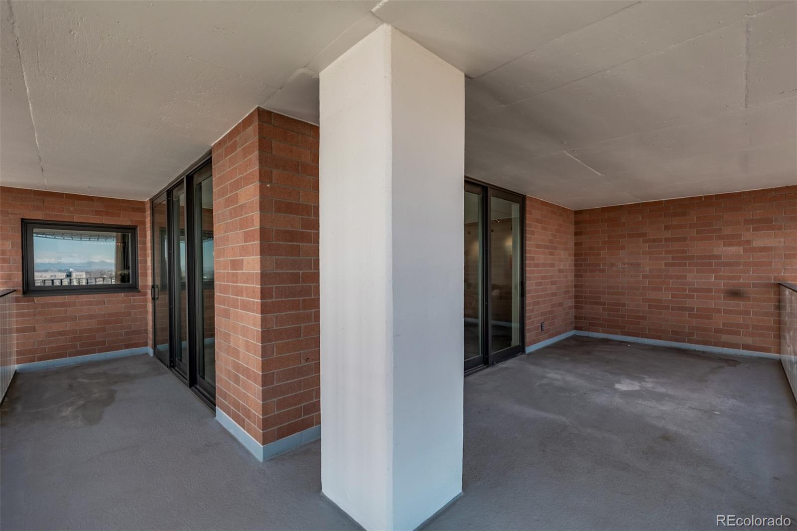 1551 Larimer Street Unit: 2704