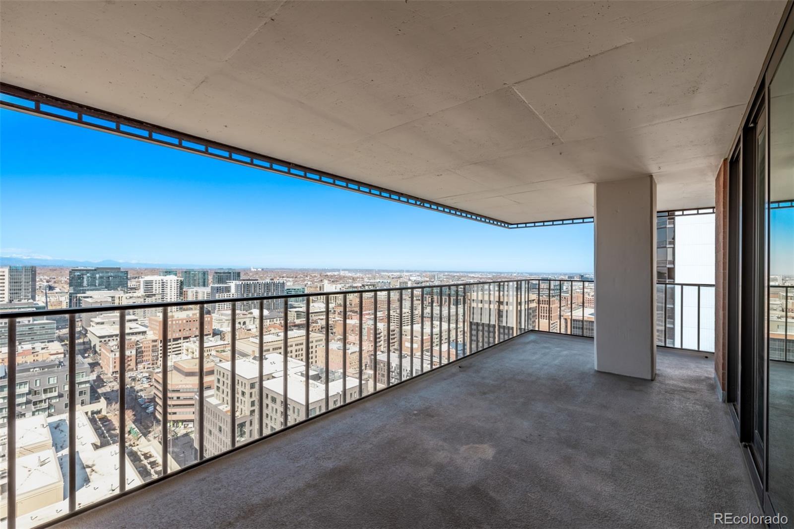 1551 Larimer Street Unit: 2704