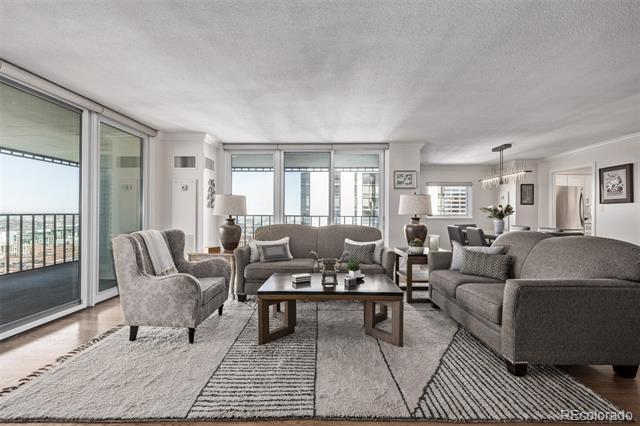 1551 Larimer Street Unit: 2704