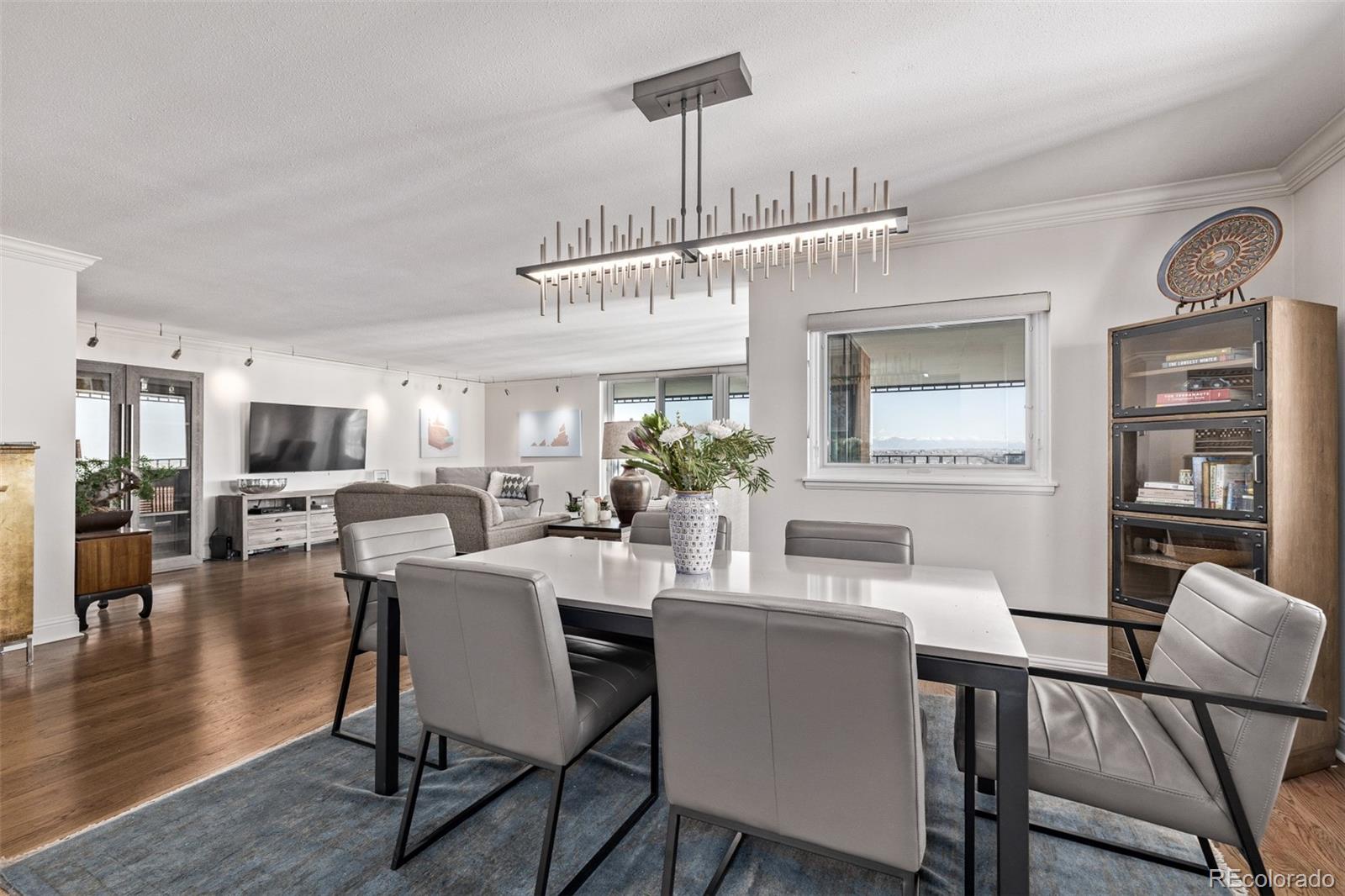 1551 Larimer Street Unit: 2704