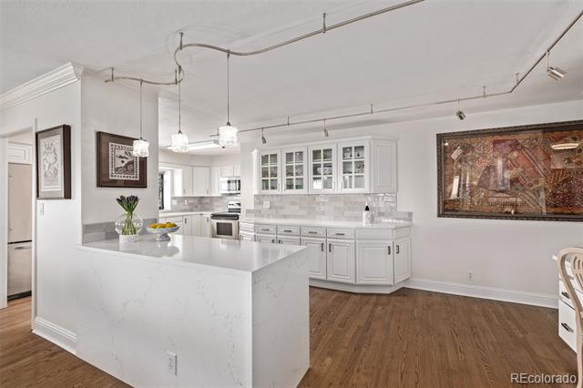 1551 Larimer Street Unit: 2704
