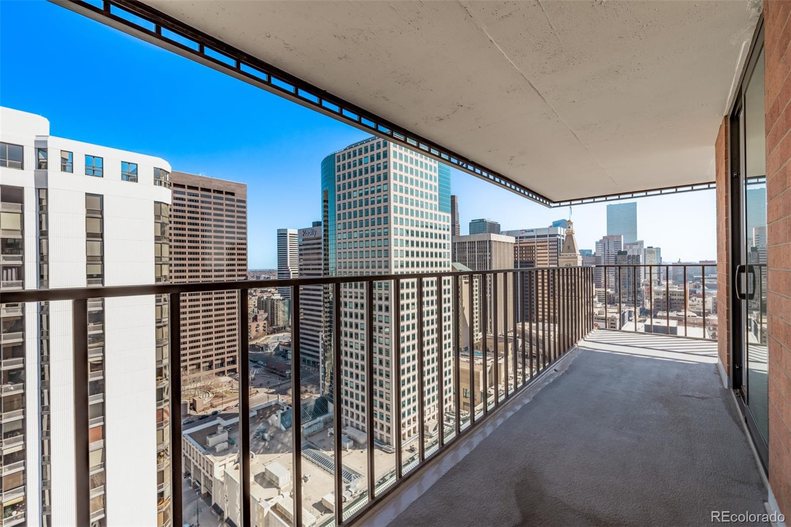 1551 Larimer Street Unit: 2704