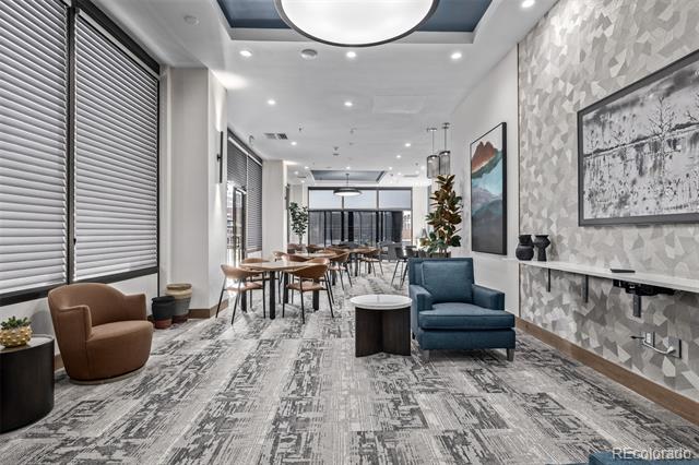 1551 Larimer Street Unit: 2704