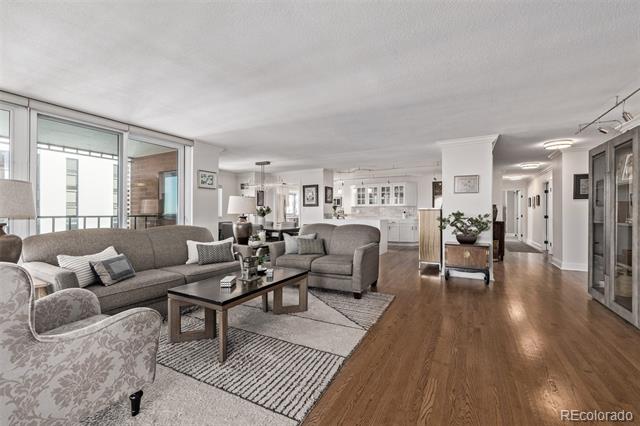 1551 Larimer Street Unit: 2704