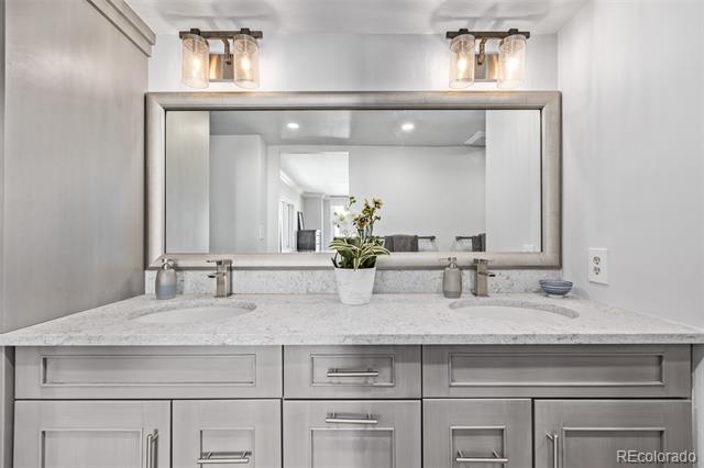 1551 Larimer Street Unit: 2704