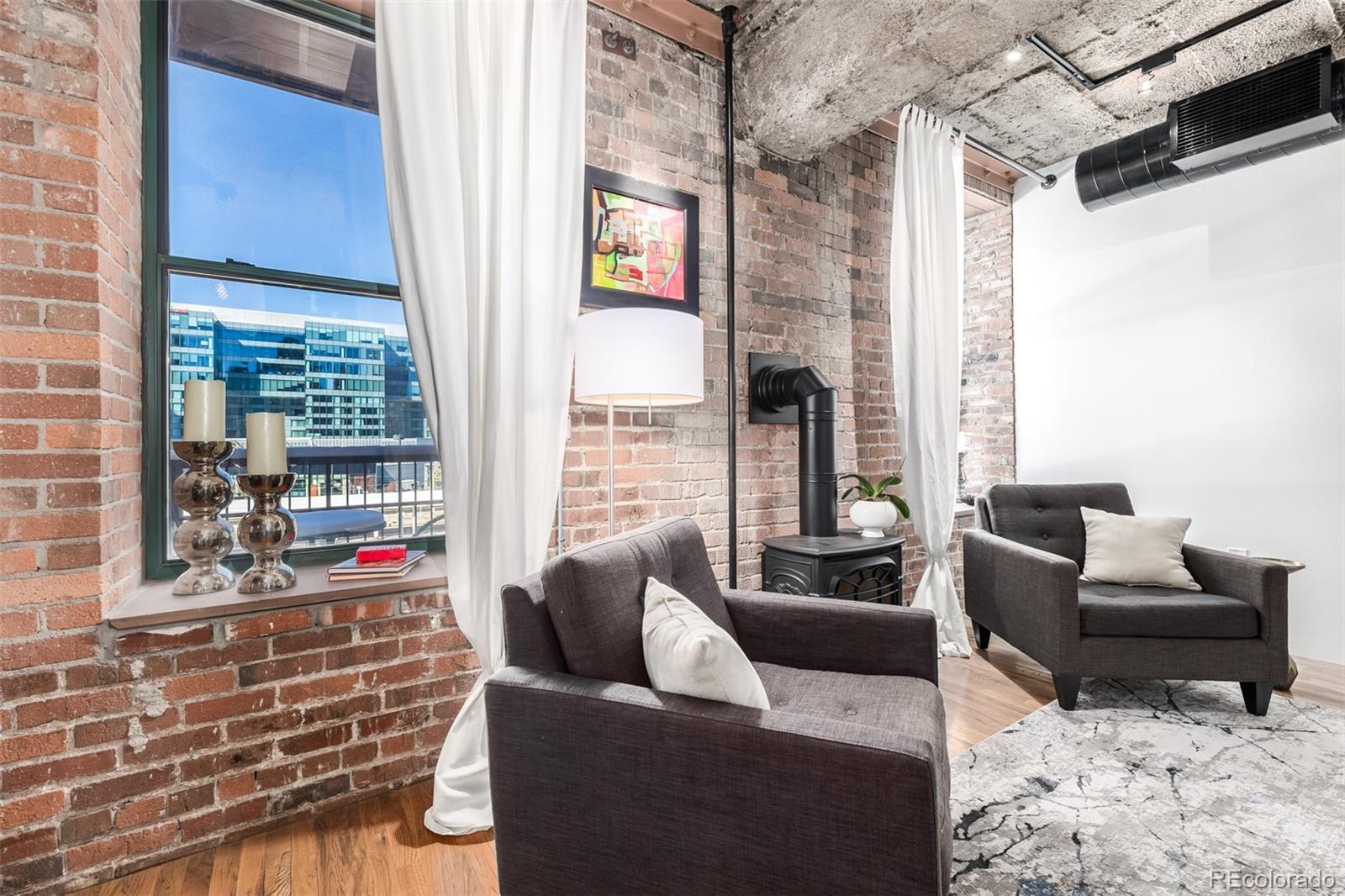 1801 Wynkoop Street Unit: 301