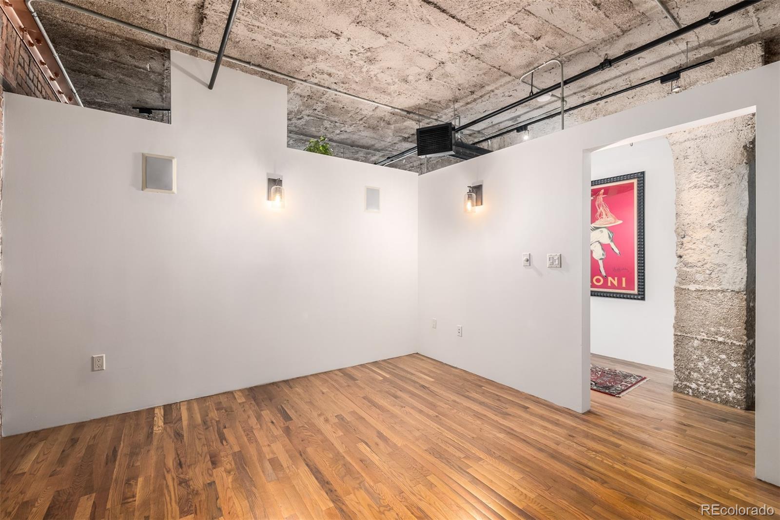 1801 Wynkoop Street Unit: 301