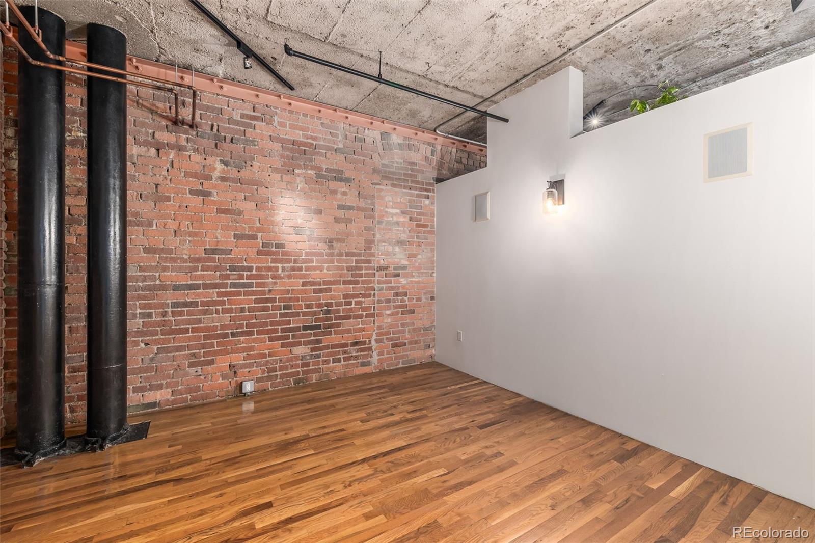 1801 Wynkoop Street Unit: 301