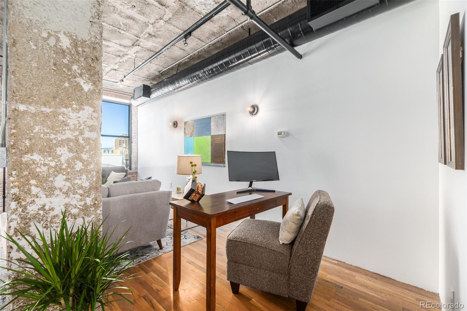 1801 Wynkoop Street Unit: 301