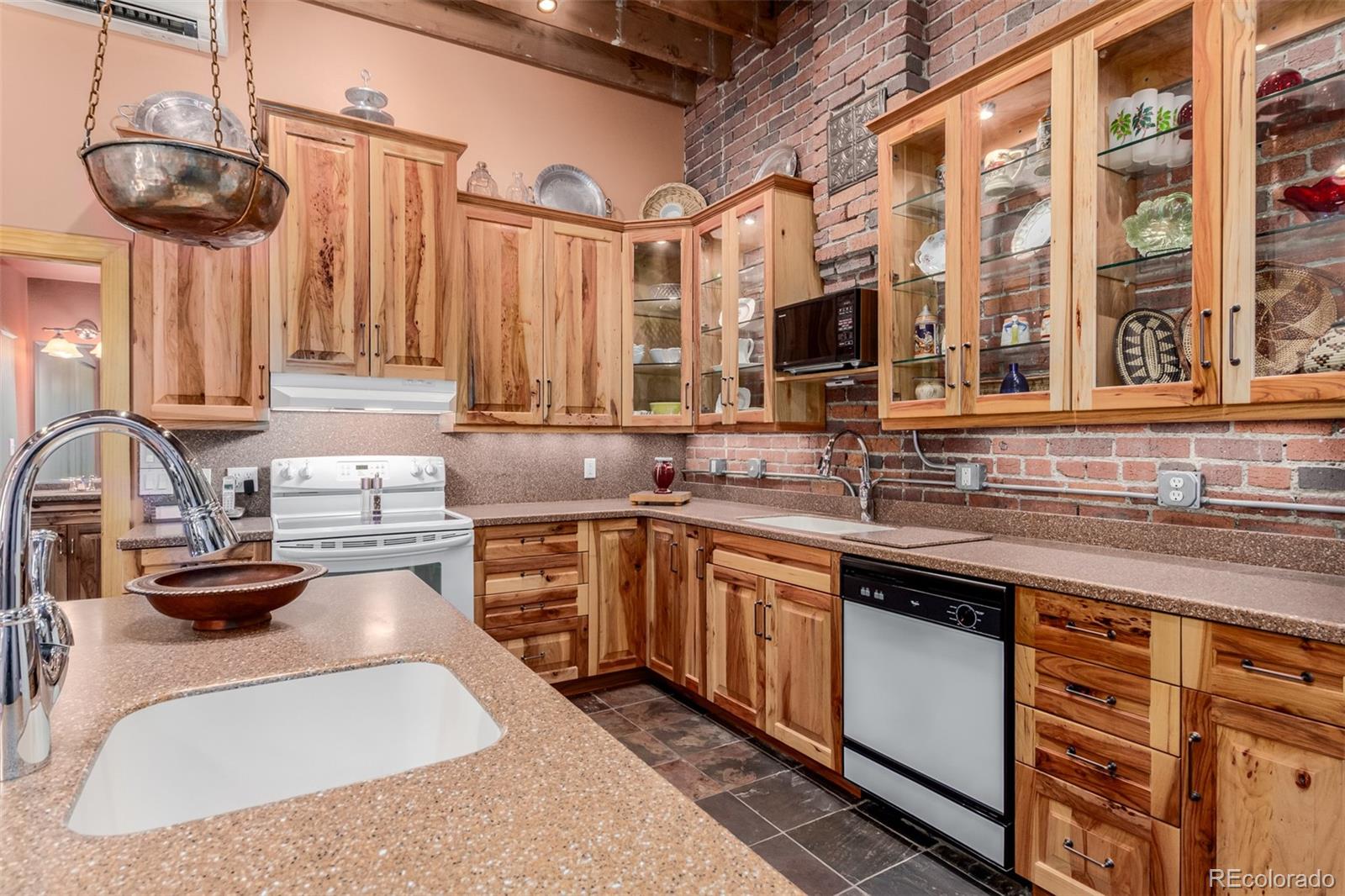 1600 Wynkoop Street Unit: 5D