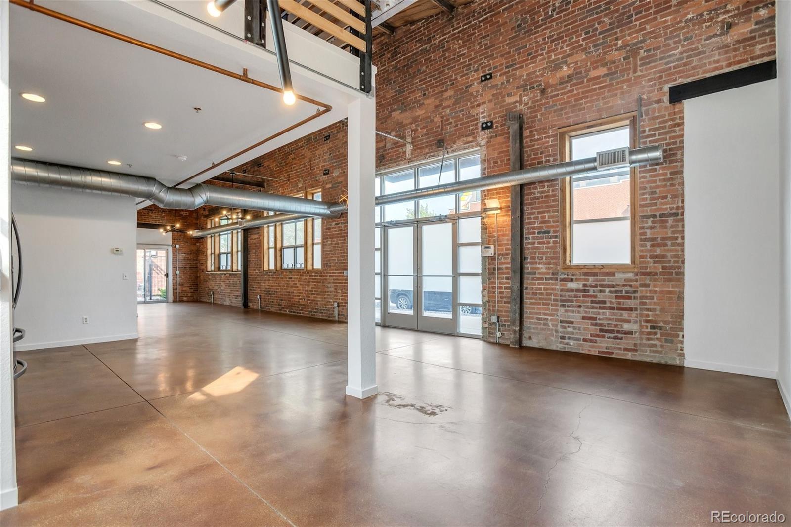 3033 Blake Street Unit: 121