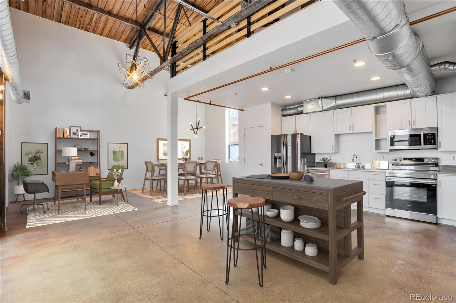 3033 Blake Street Unit: 121