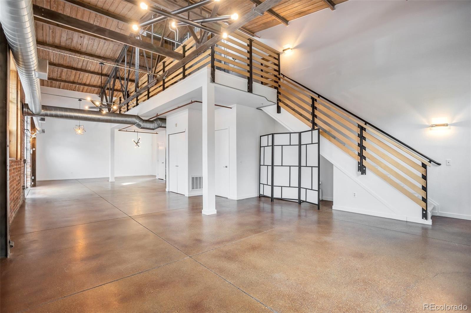 3033 Blake Street Unit: 121