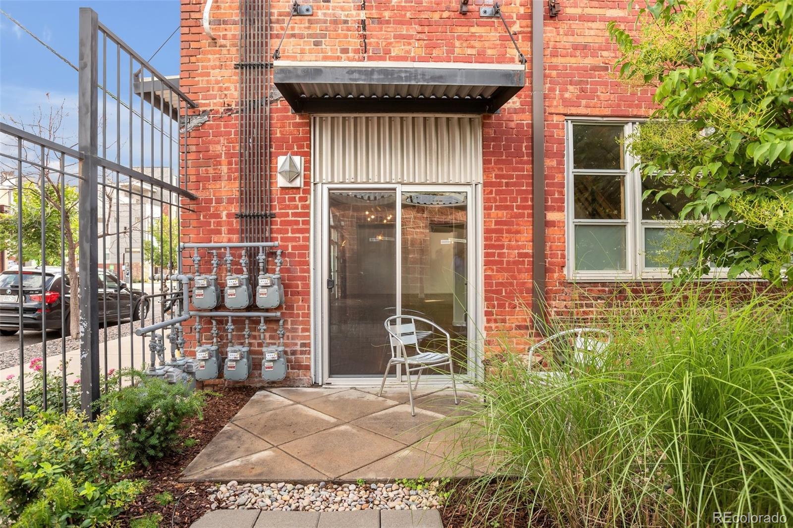 3033 Blake Street Unit: 121