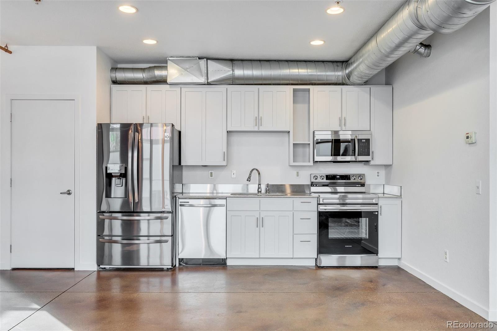 3033 Blake Street Unit: 121