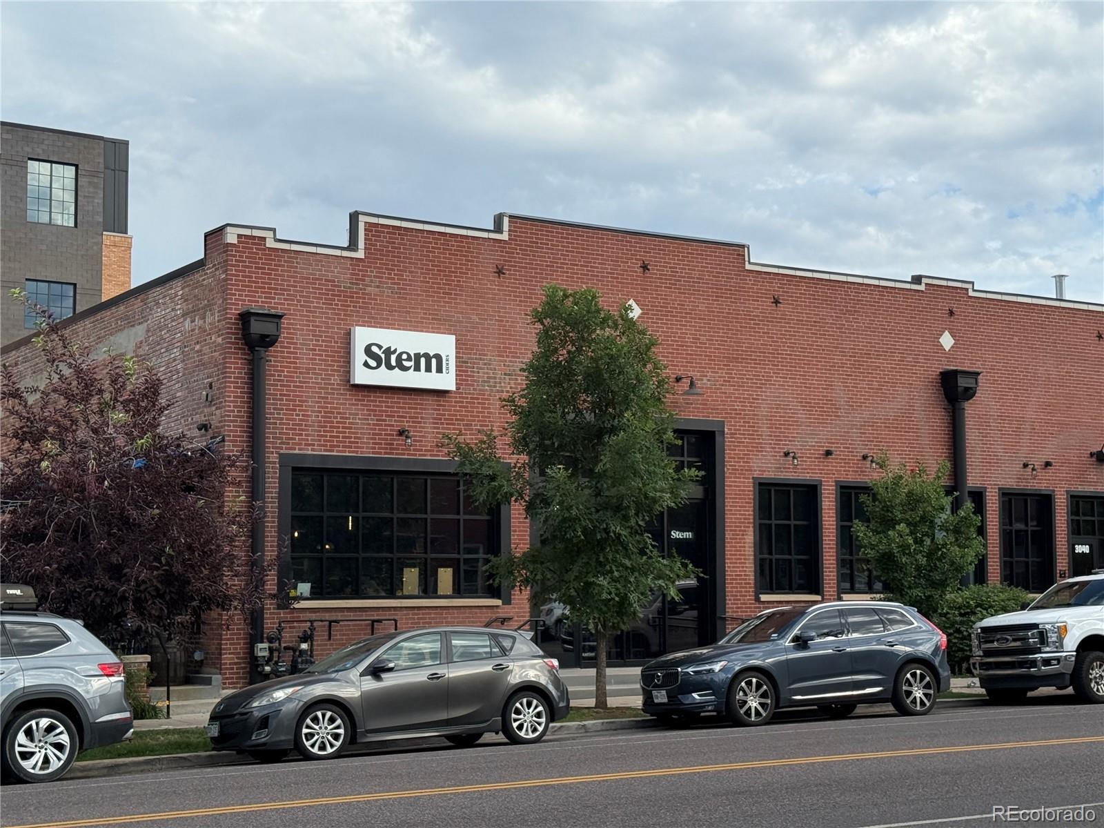 3033 Blake Street Unit: 121