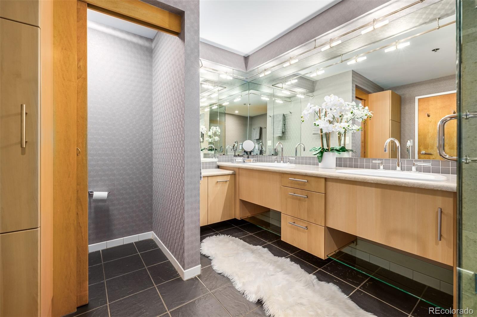 1401 Wewatta Street Unit: 1101