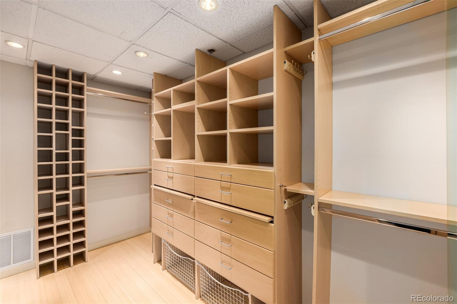 1401 Wewatta Street Unit: 1101