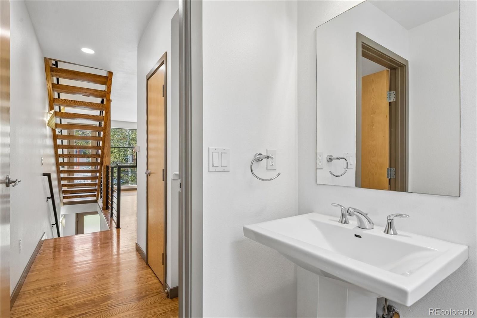 2347 Glenarm Place