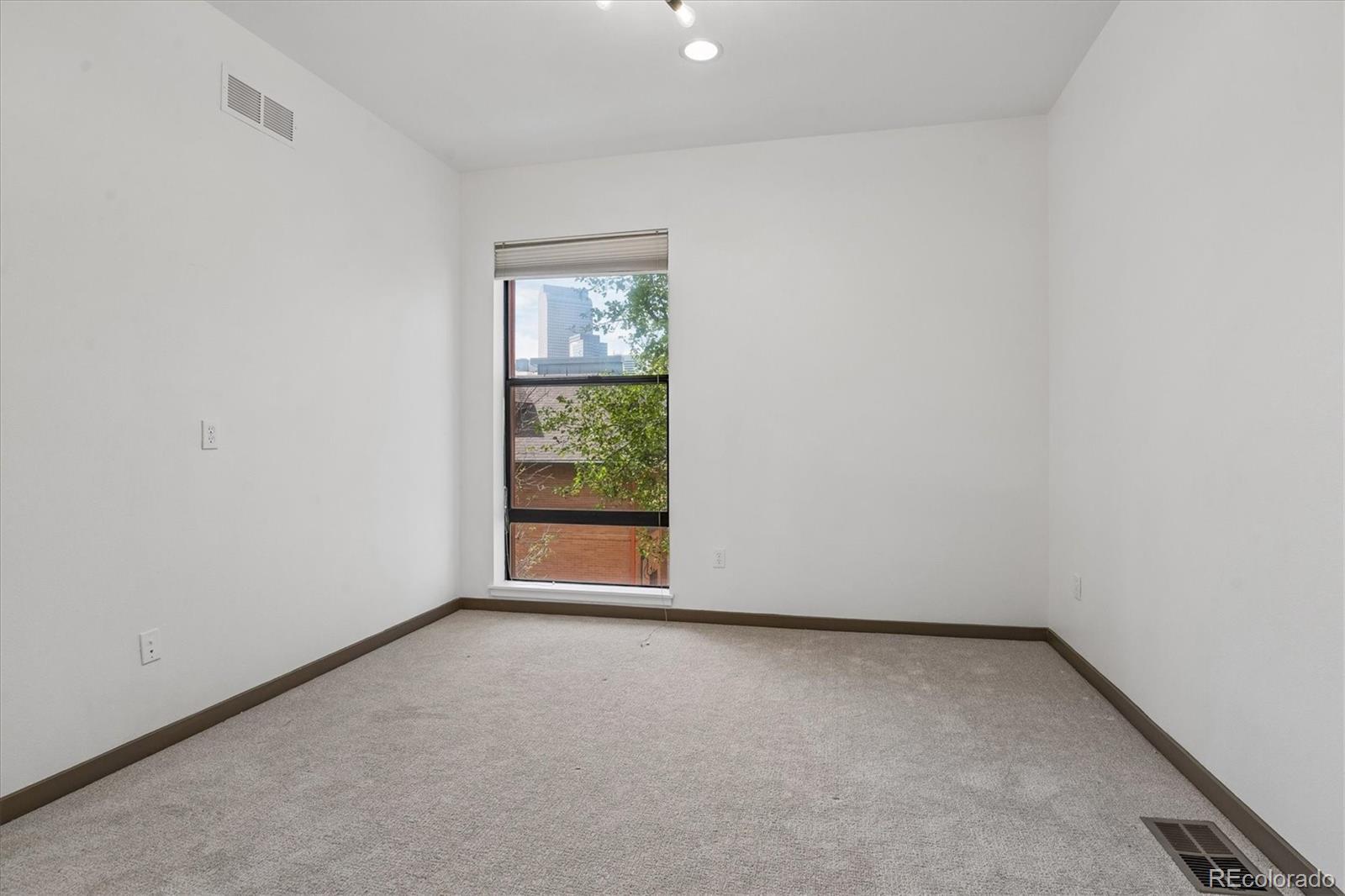 2347 Glenarm Place