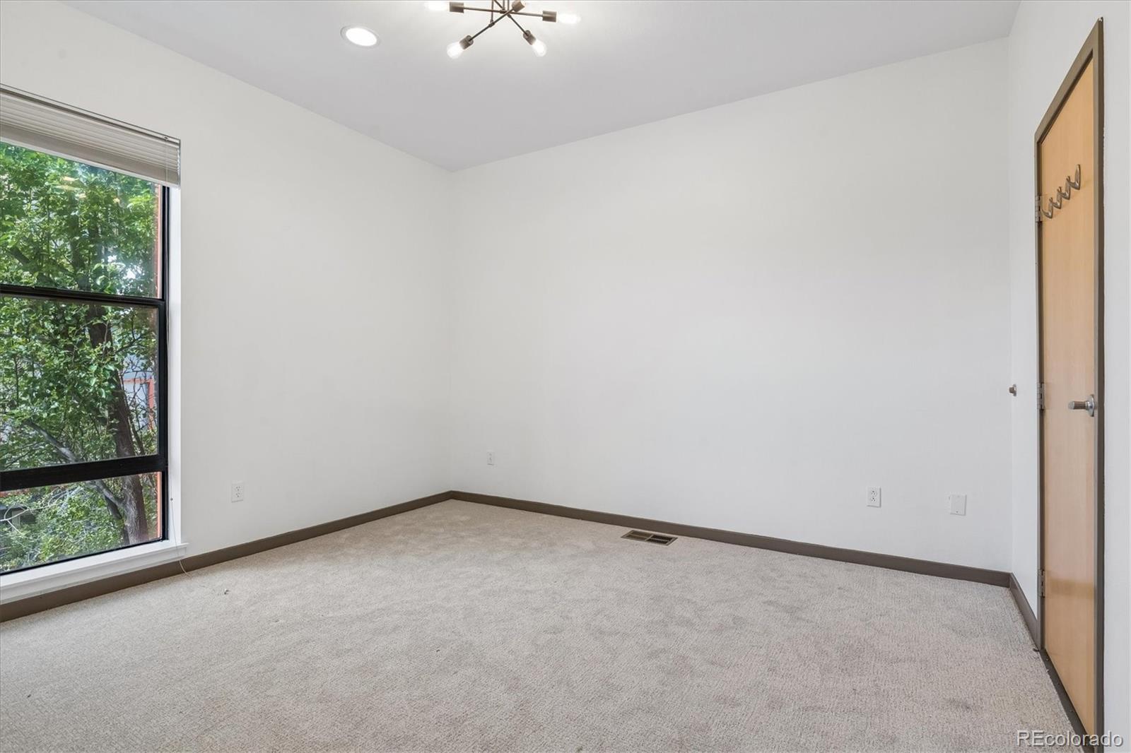 2347 Glenarm Place