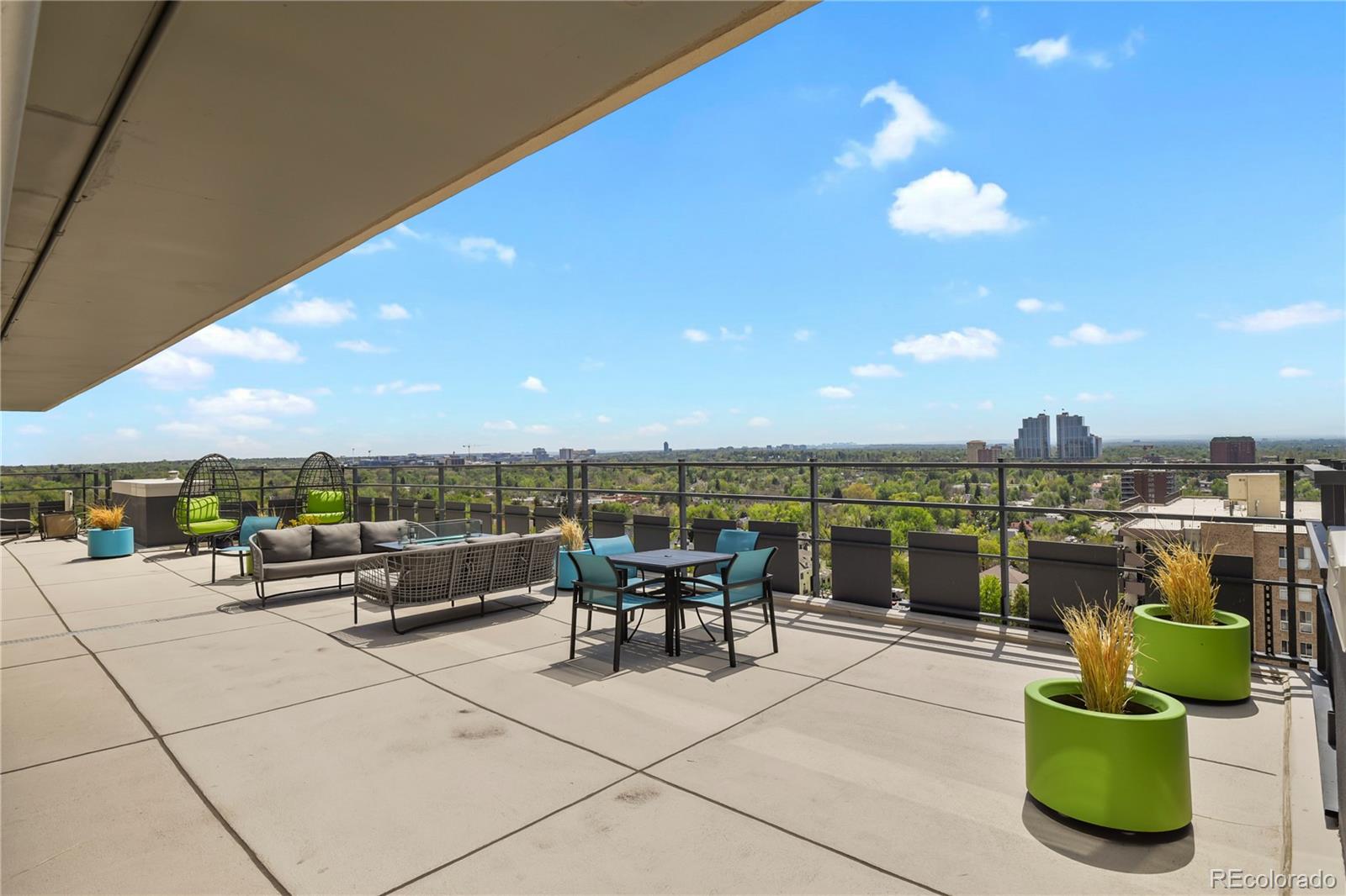 790 N Washington Street Unit: 1106