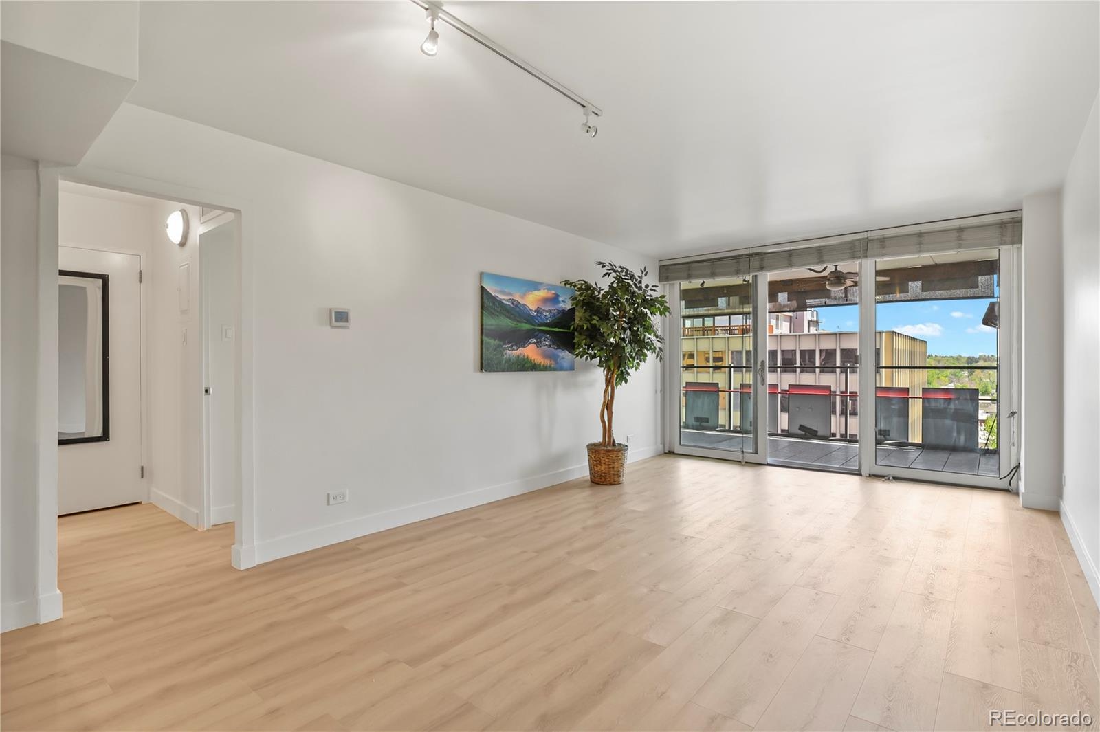 790 N Washington Street Unit: 1106