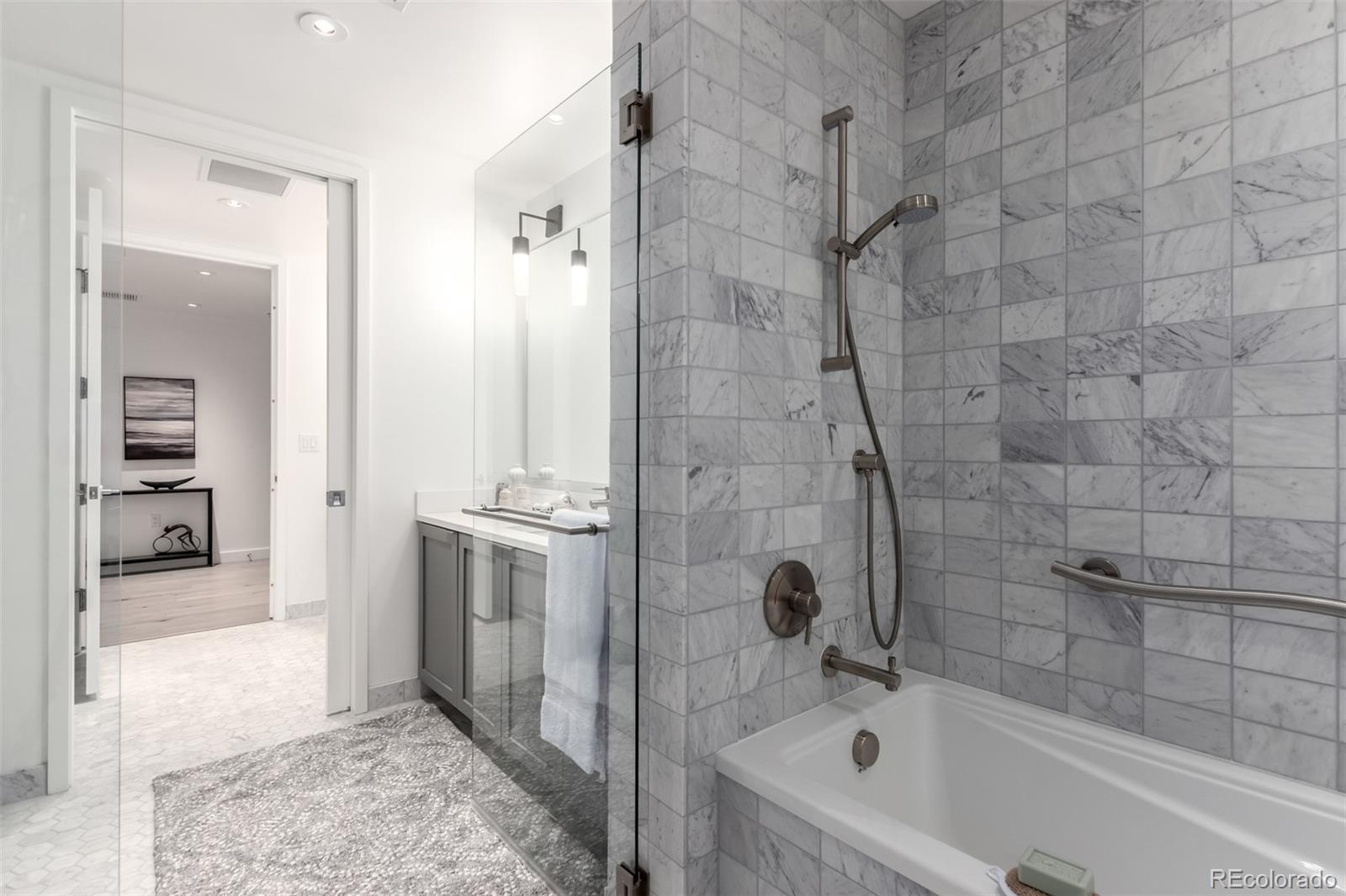 1750 Wewatta Street Unit: 1230