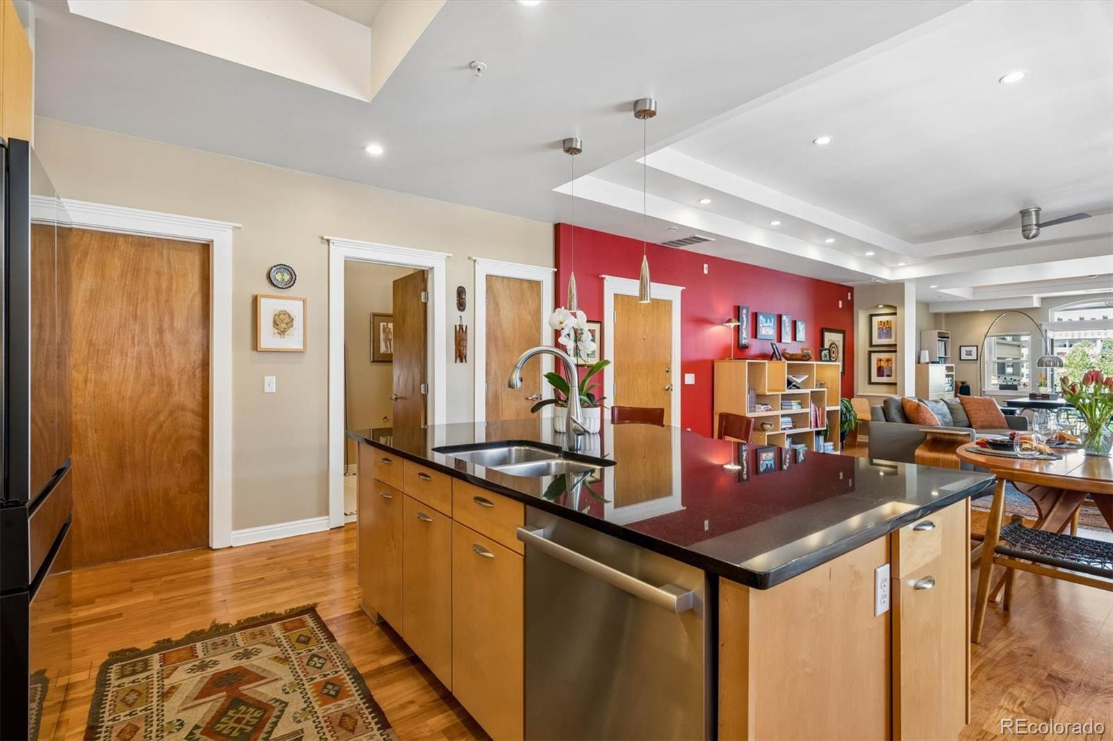 1352 N Pennsylvania Street Unit: 5