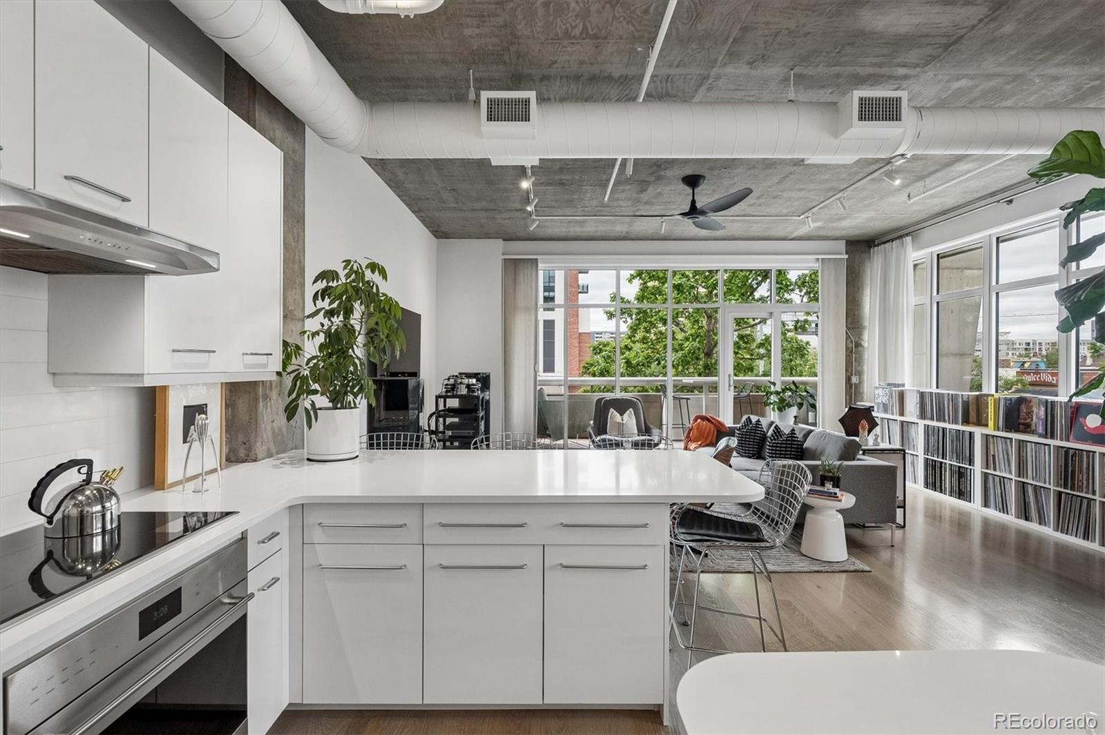 290 W 12th Avenue Unit: 203