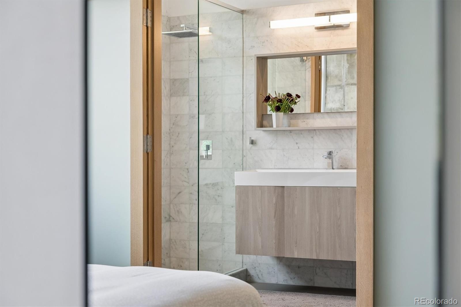 290 W 12th Avenue Unit: 203