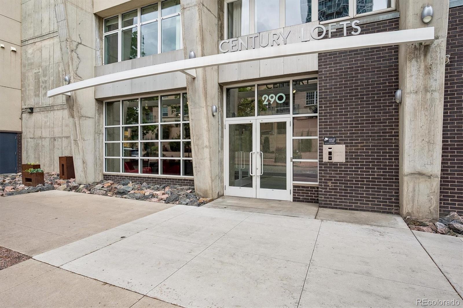 290 W 12th Avenue Unit: 203