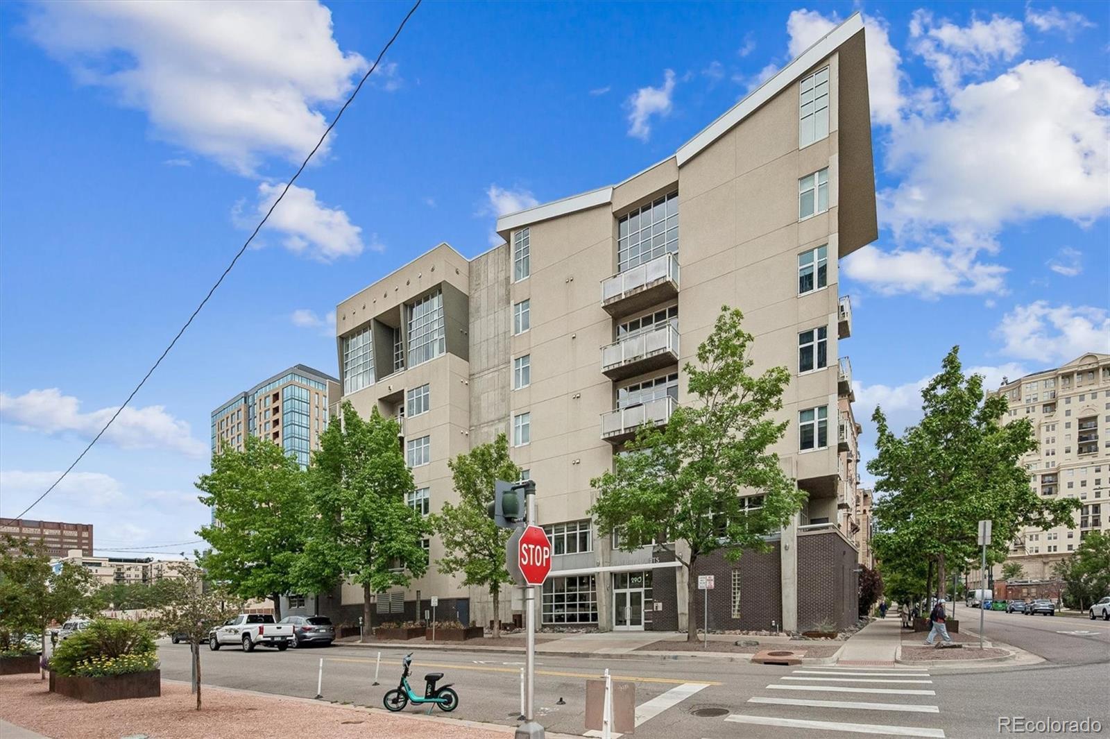 290 W 12th Avenue Unit: 203