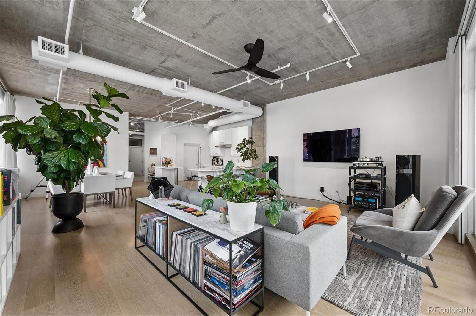290 W 12th Avenue Unit: 203