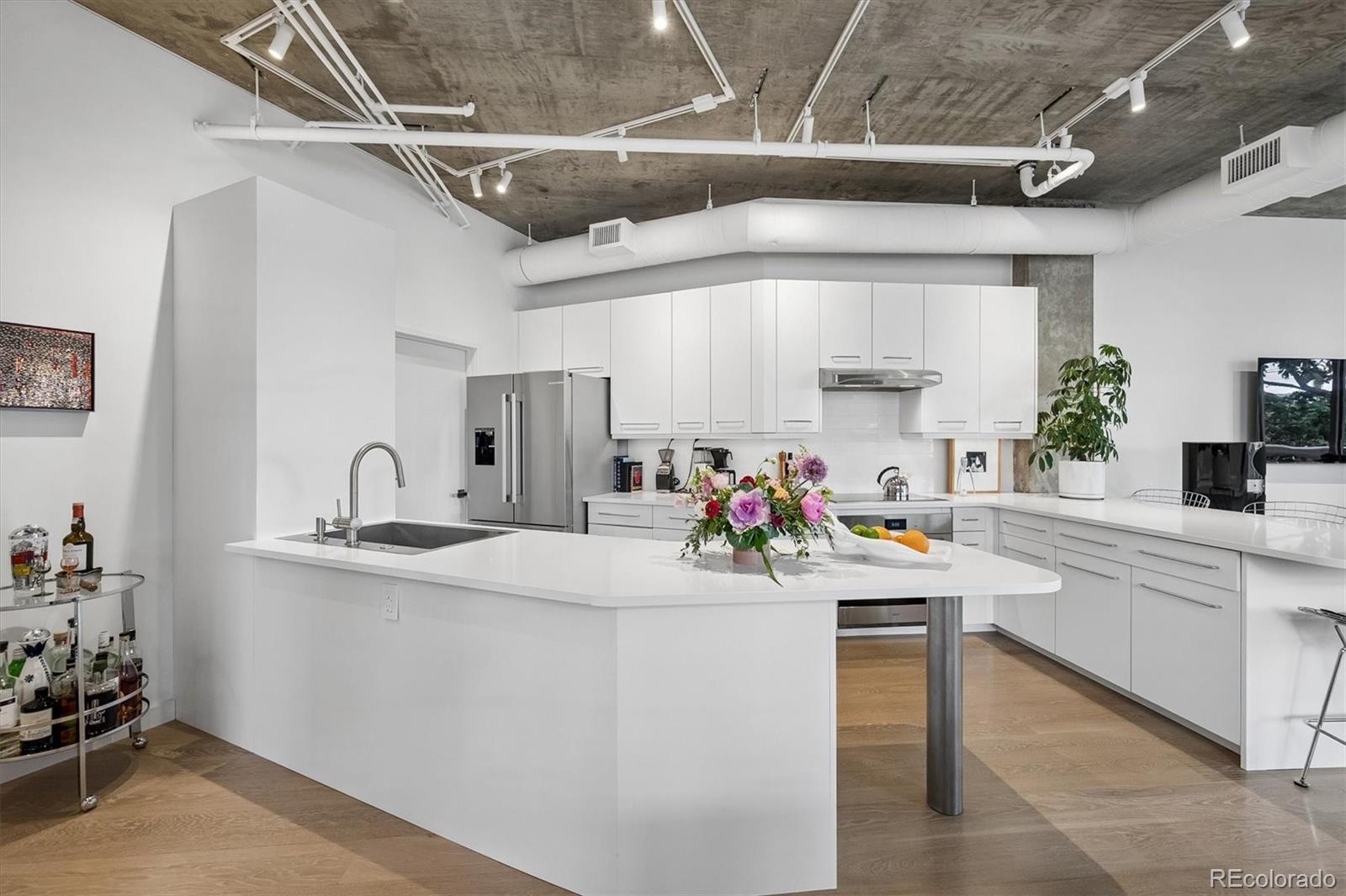 290 W 12th Avenue Unit: 203