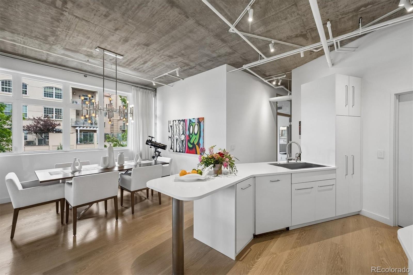 290 W 12th Avenue Unit: 203
