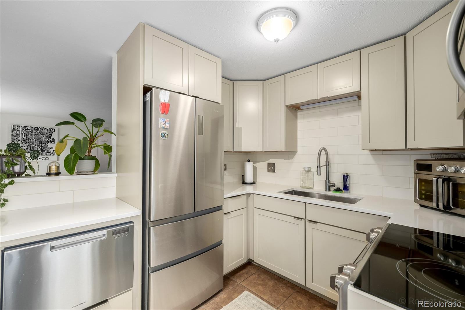 21 N Washington Street Unit: 104
