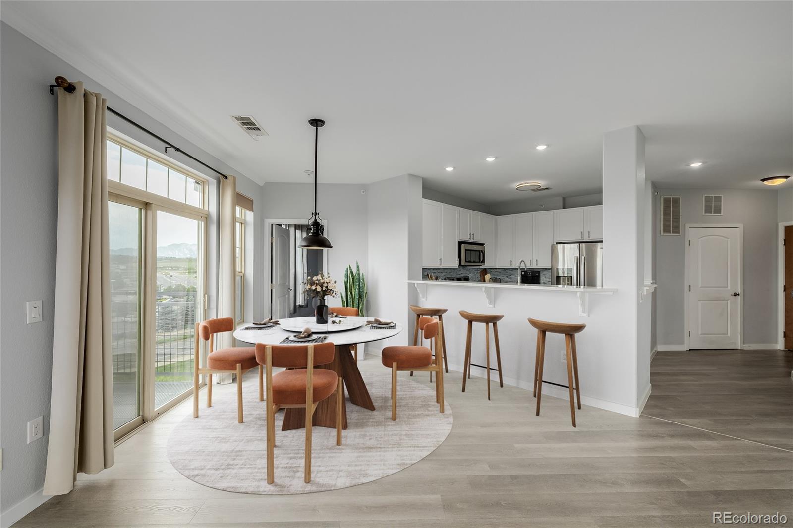 13456 Via Varra Unit: 401