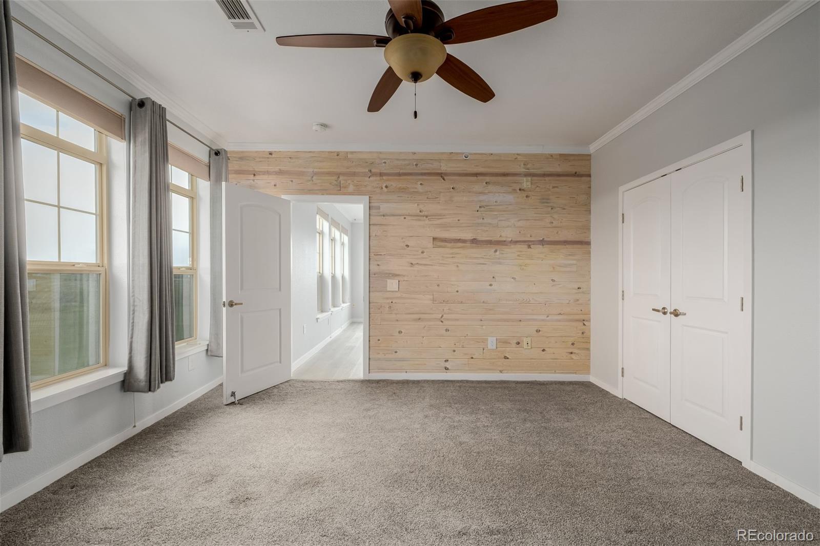 13456 Via Varra Unit: 401