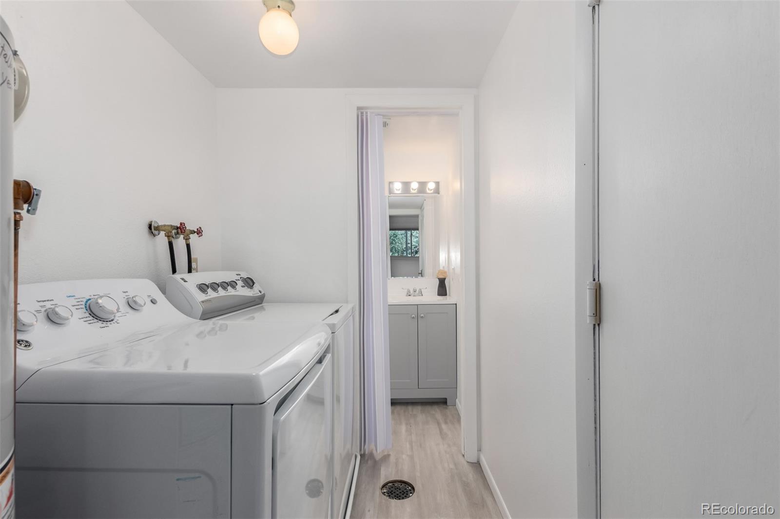 3032 S Saulsbury Street