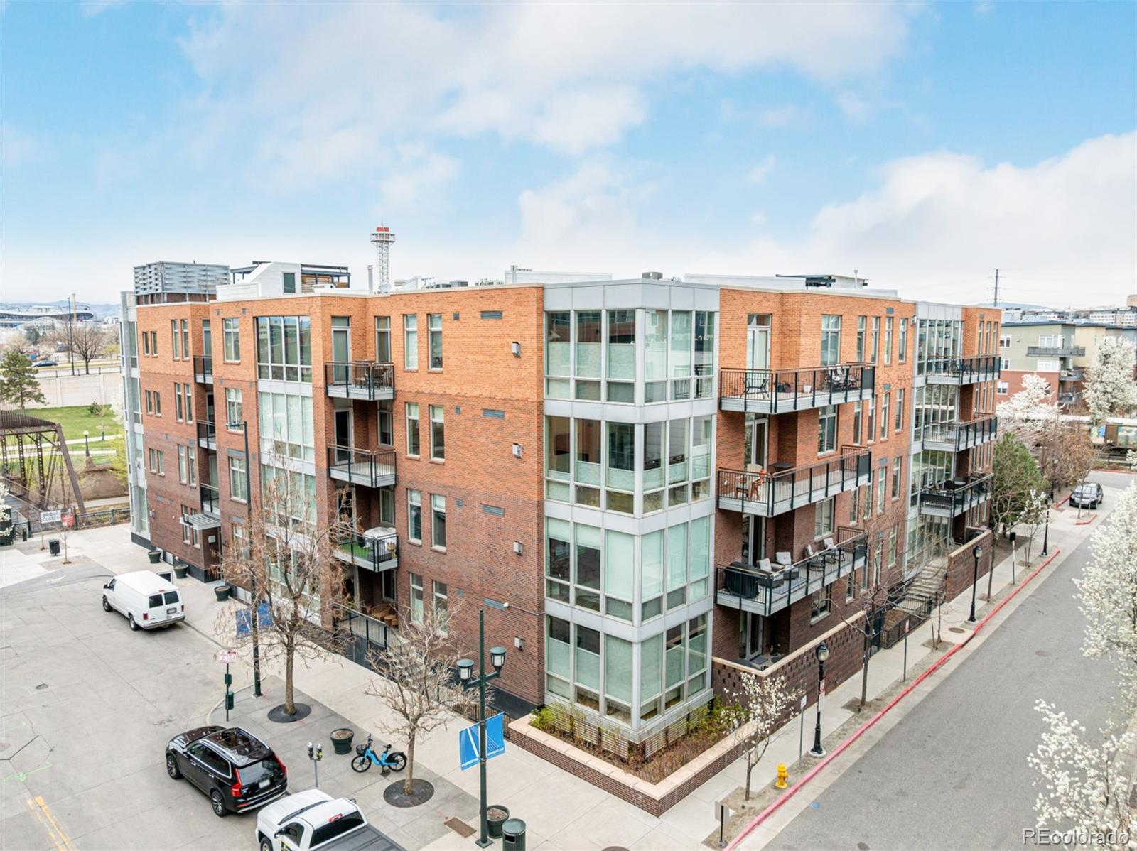 1401 Delgany Street Unit: 204