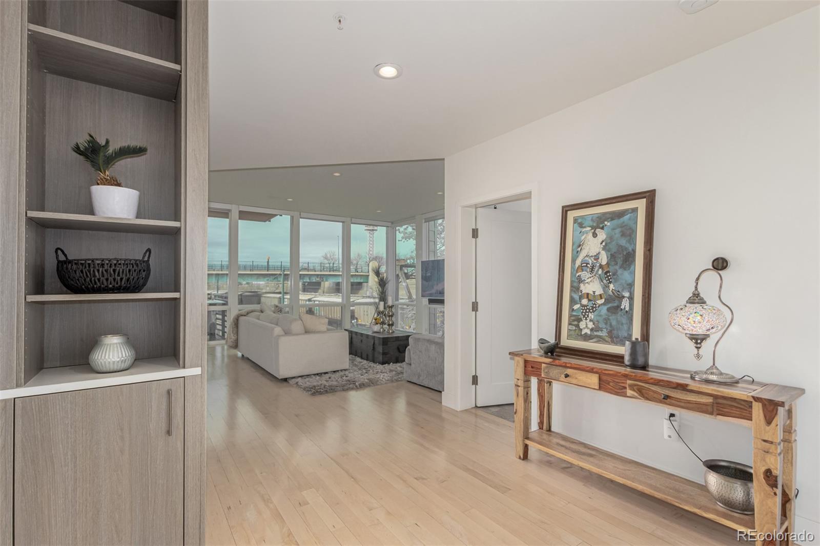 1401 Delgany Street Unit: 204