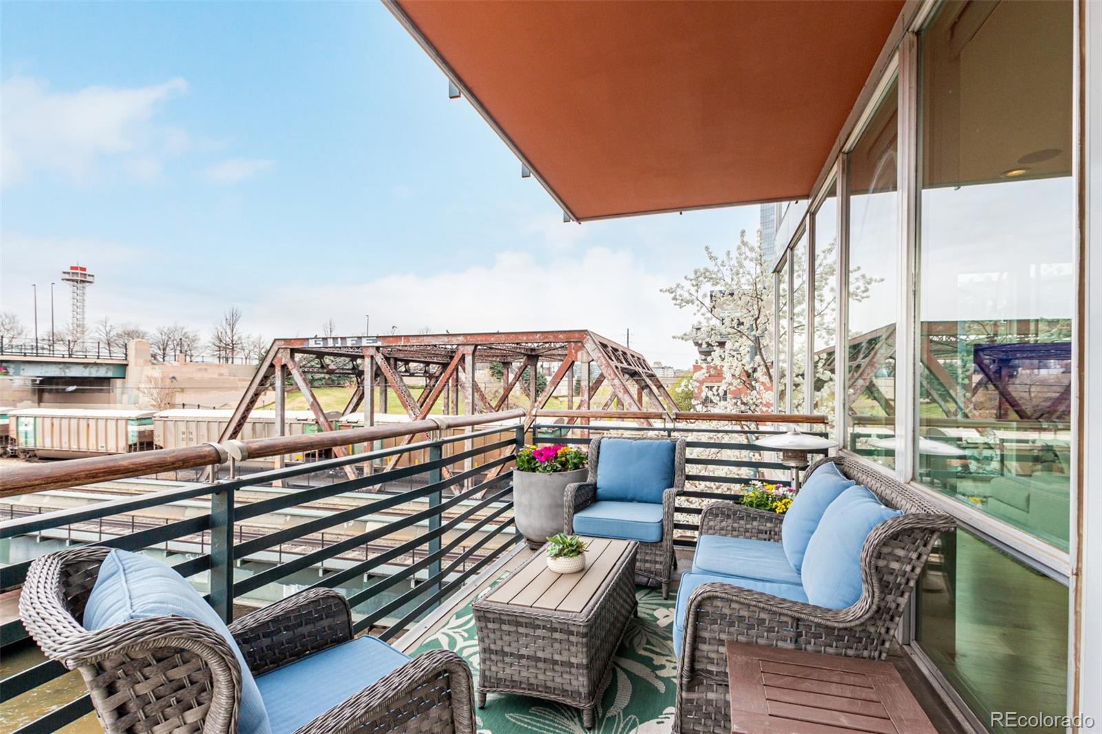 1401 Delgany Street Unit: 204