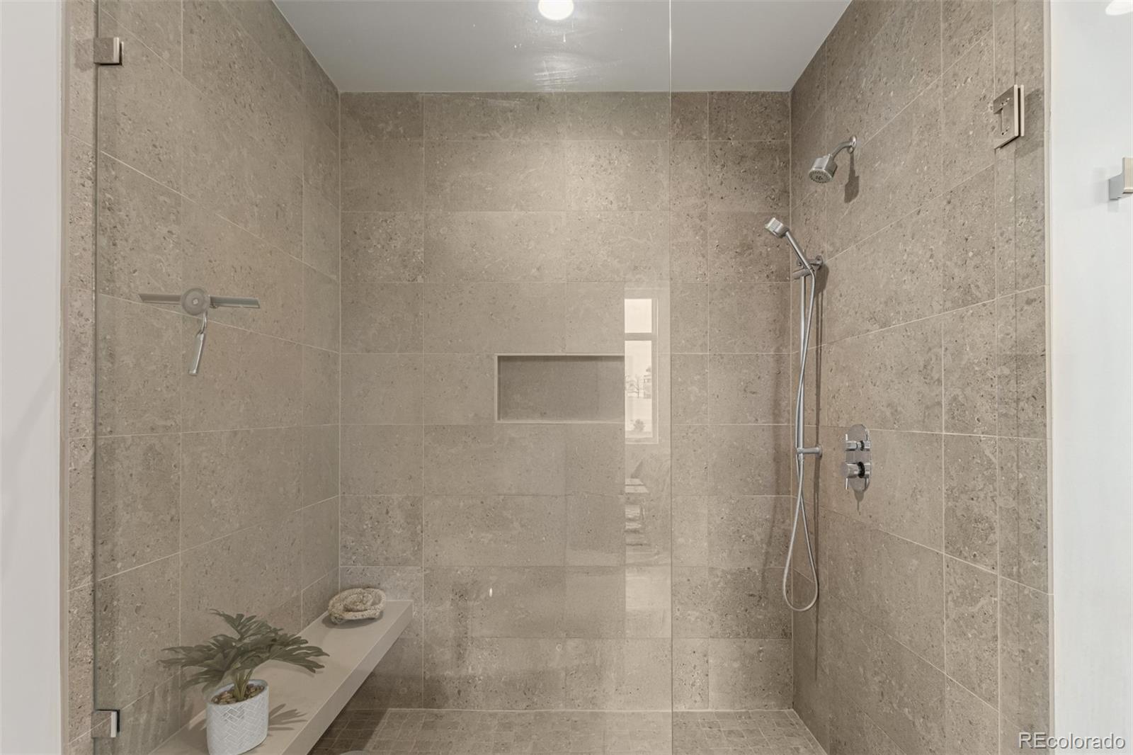 1401 Delgany Street Unit: 204