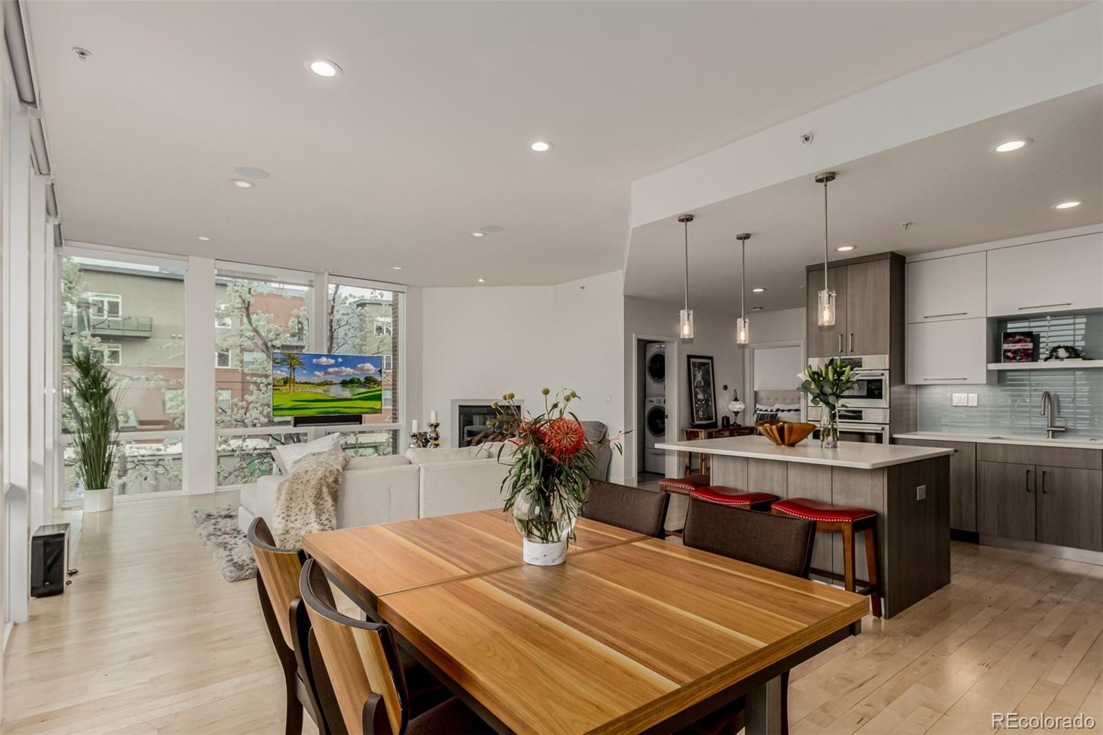 1401 Delgany Street Unit: 204