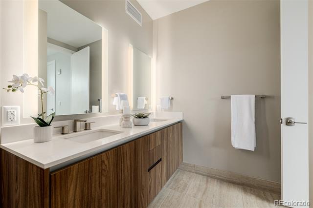 4200 W 17th Avenue Unit: 427