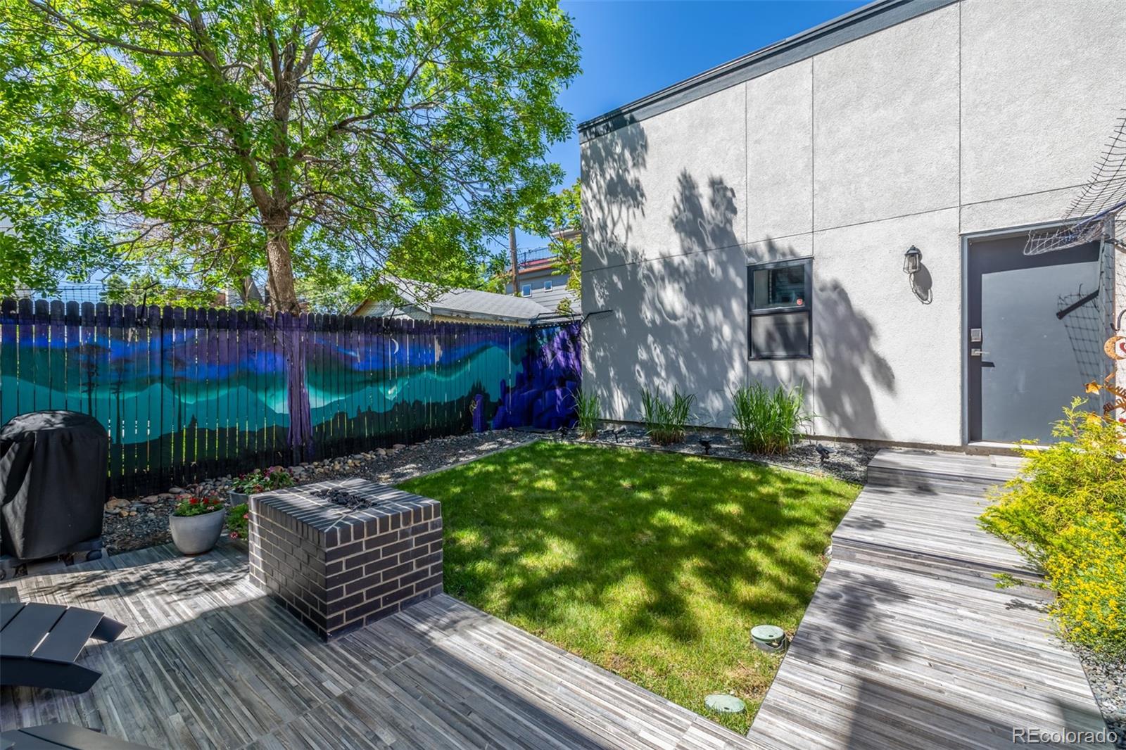 3615 Shoshone Street