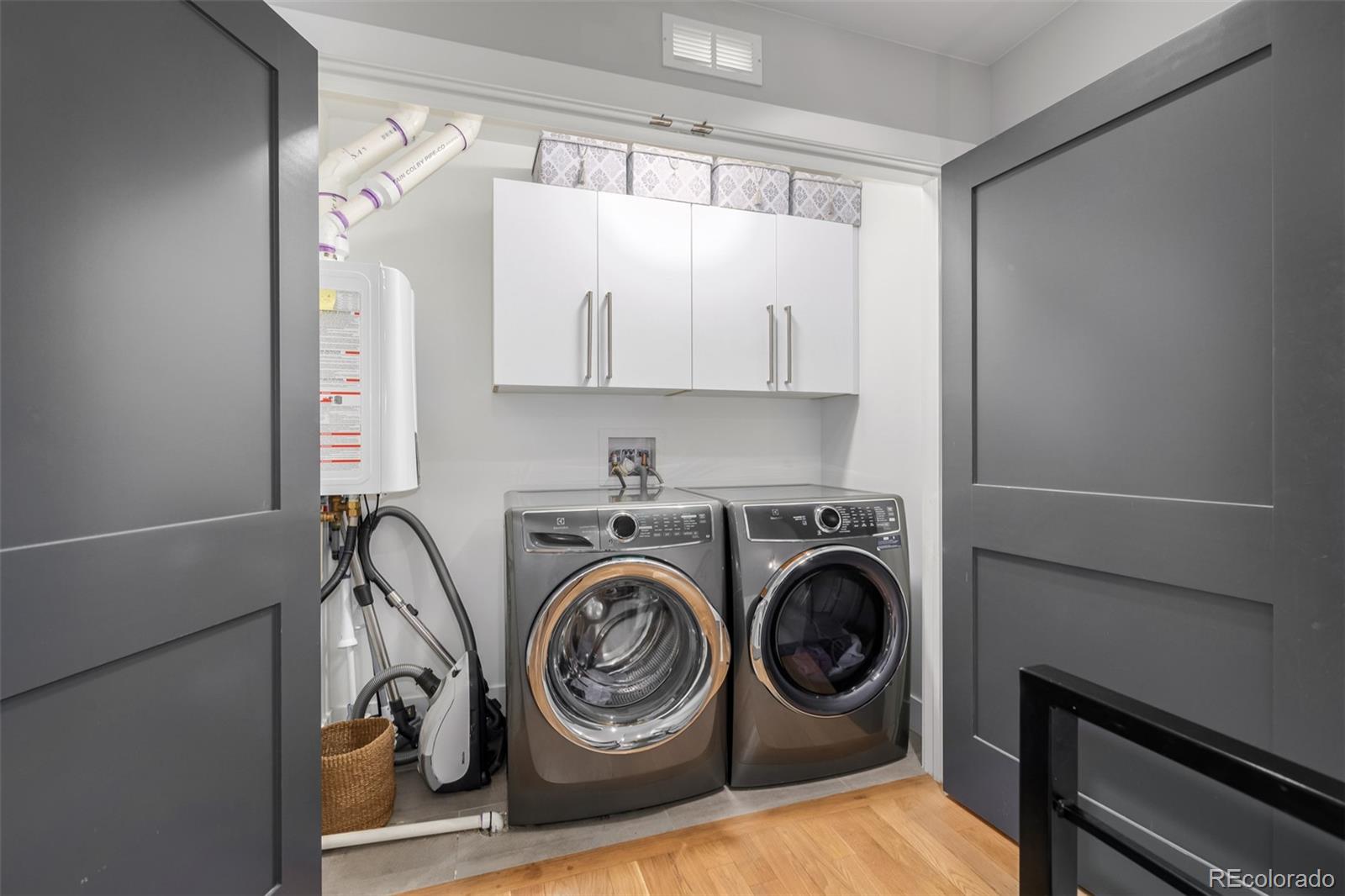 3615 Shoshone Street